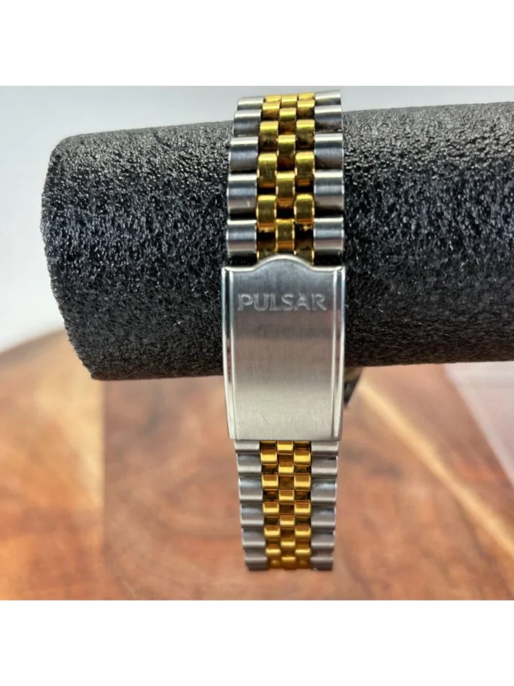 Pulsar this watch